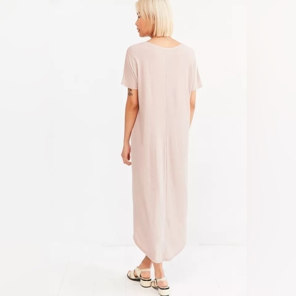 Zenana Outfitters Dresses & Skirts - Zenana Taupe Maxi Dress